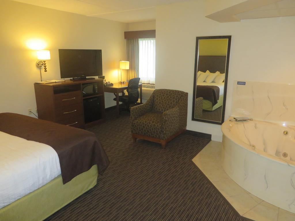 Americinn By Wyndham Rice Lake Ngoại thất bức ảnh