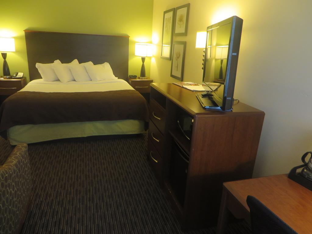 Americinn By Wyndham Rice Lake Ngoại thất bức ảnh