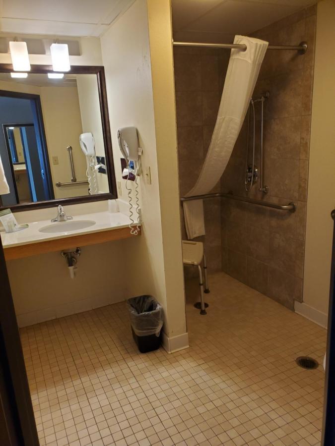 Americinn By Wyndham Rice Lake Ngoại thất bức ảnh